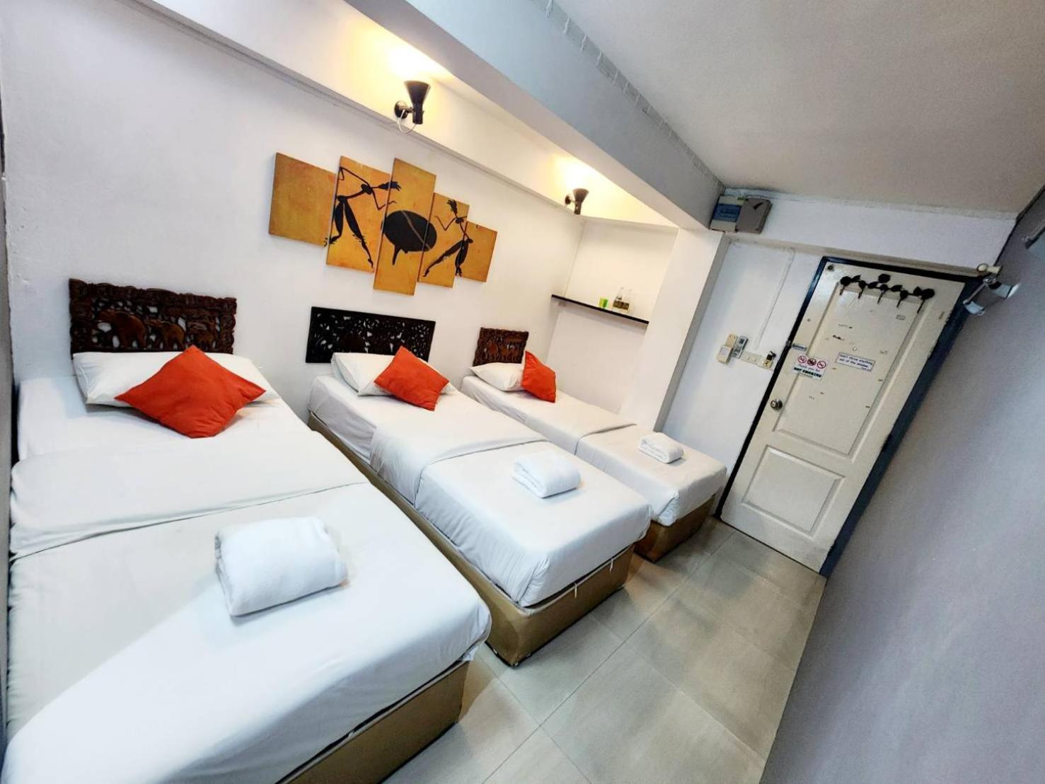 Happio Near Chabad House Hotel Bangkok Exterior foto