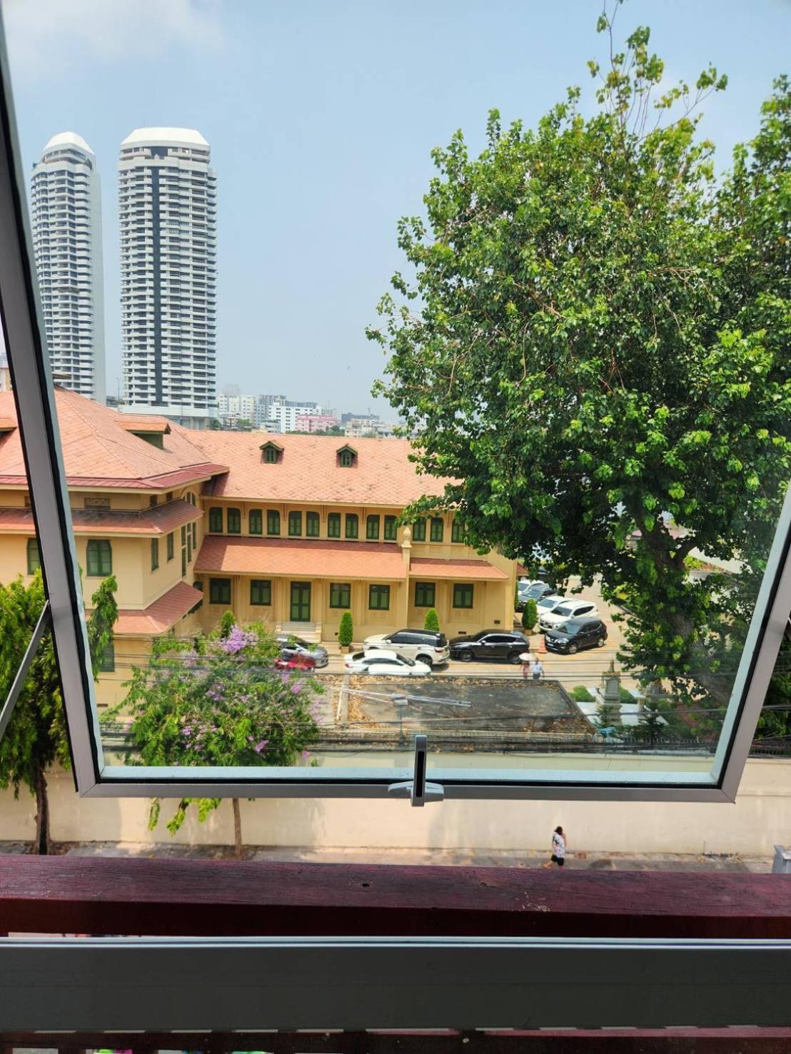 Happio Near Chabad House Hotel Bangkok Exterior foto
